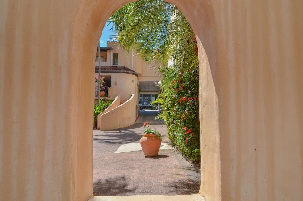 Villa San Michele Port Douglas Exterior photo